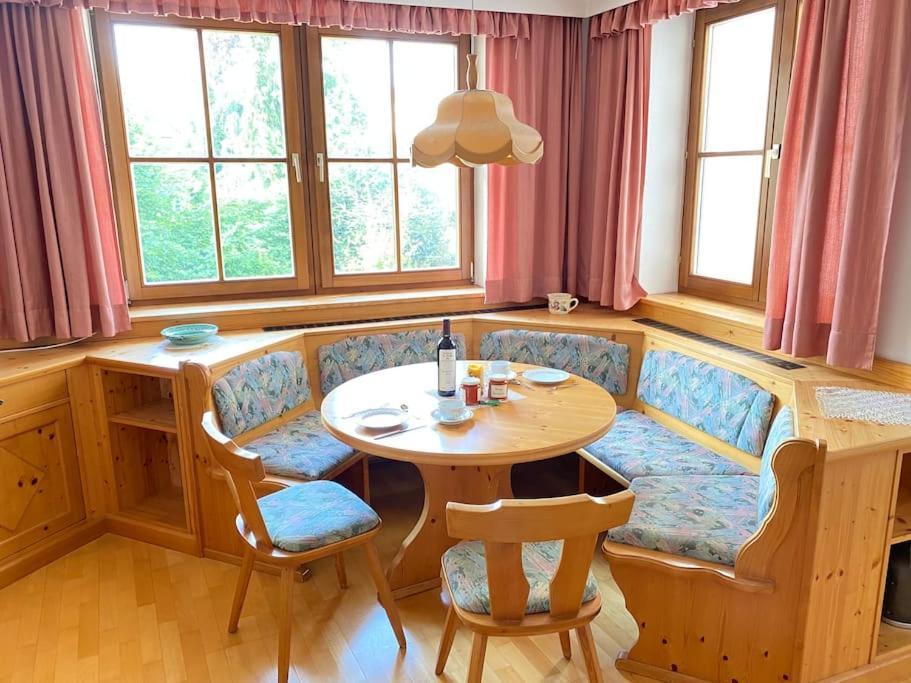 Zentrale Wohnung Gmunden Alte Baeckerei Bagian luar foto