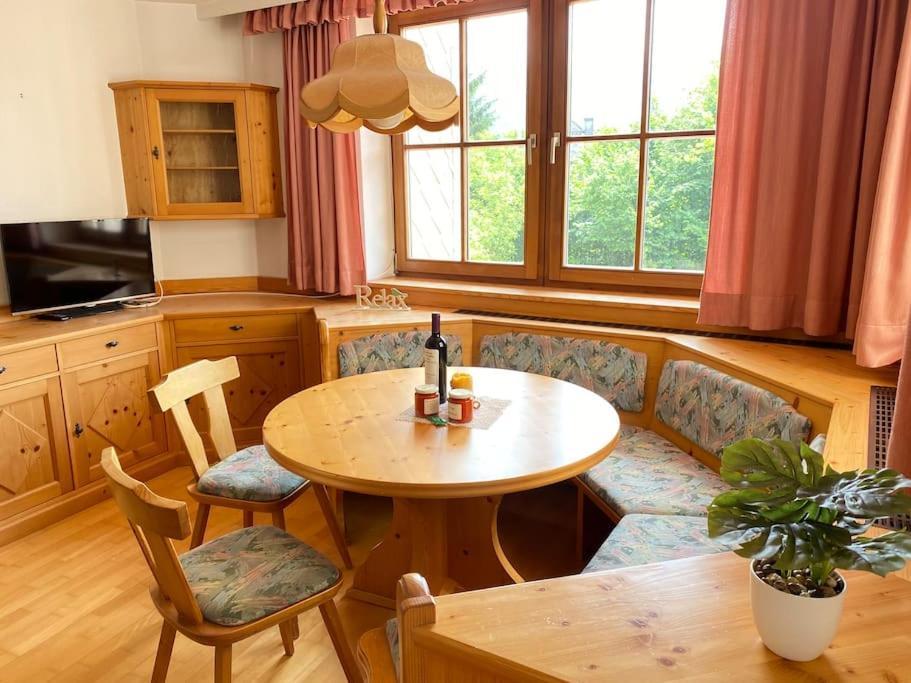 Zentrale Wohnung Gmunden Alte Baeckerei Bagian luar foto