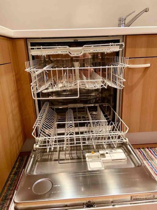 Zentrale Wohnung Gmunden Alte Baeckerei Bagian luar foto