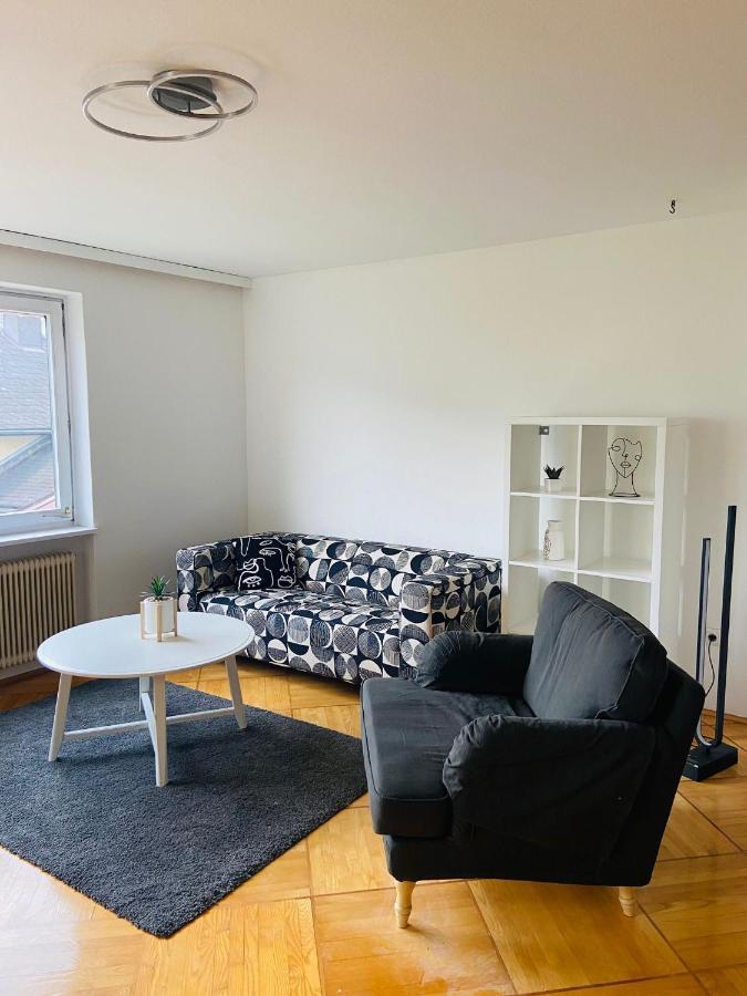 Zentrale Wohnung Gmunden Alte Baeckerei Bagian luar foto