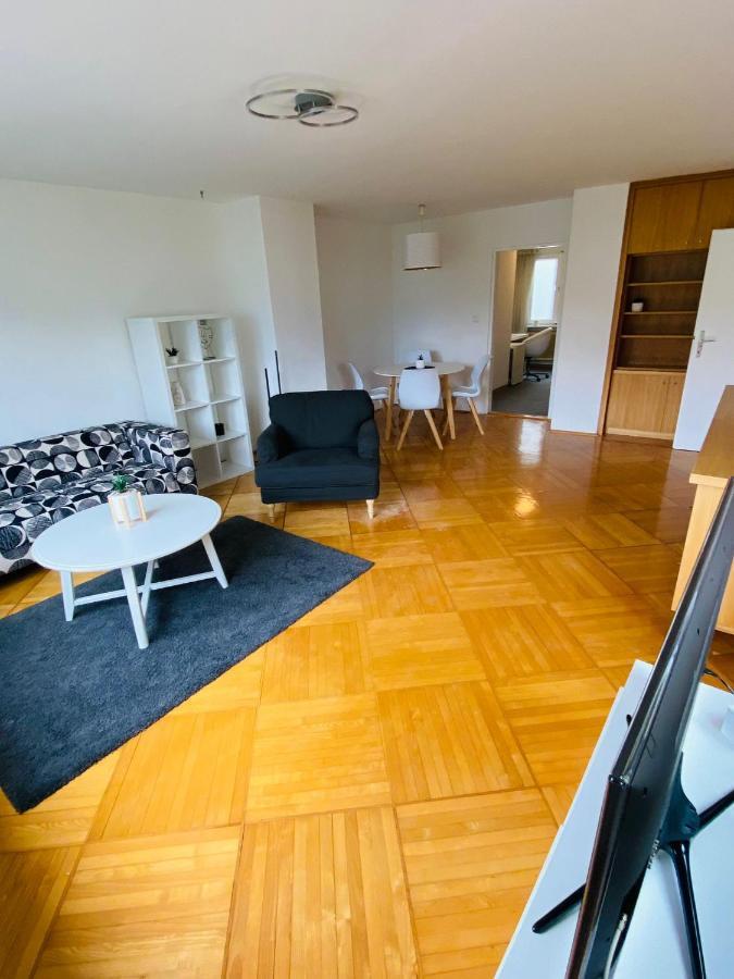 Zentrale Wohnung Gmunden Alte Baeckerei Bagian luar foto