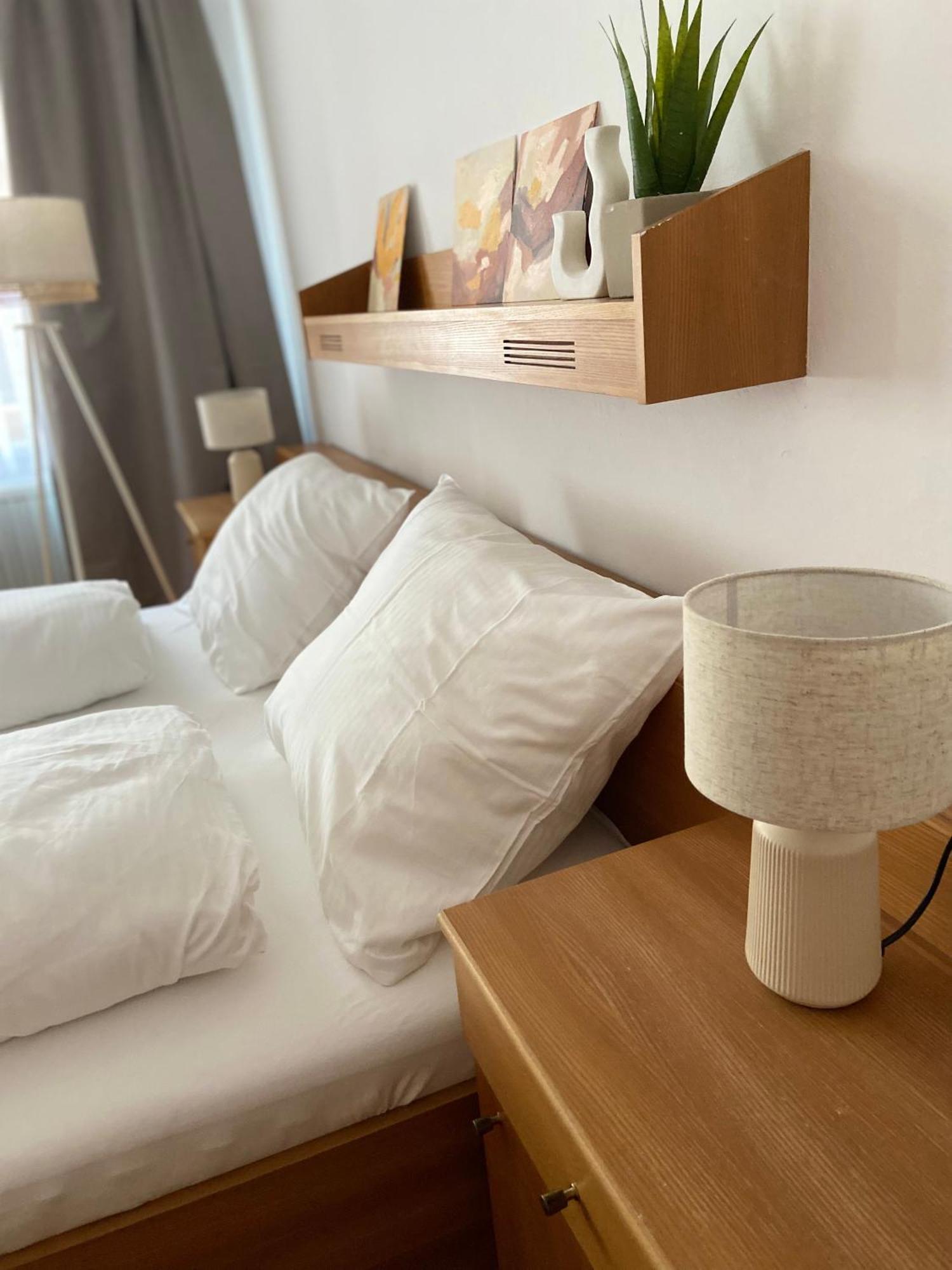Zentrale Wohnung Gmunden Alte Baeckerei Bagian luar foto
