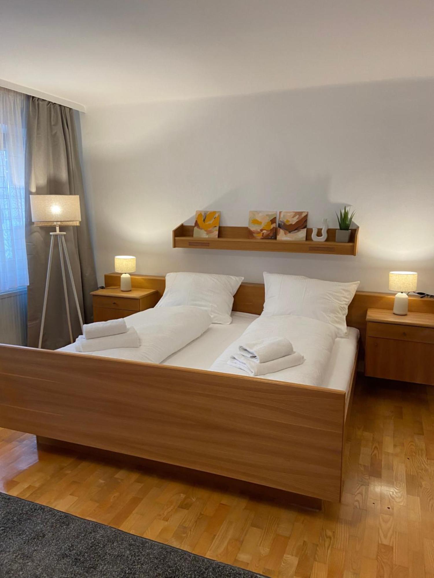 Zentrale Wohnung Gmunden Alte Baeckerei Bagian luar foto