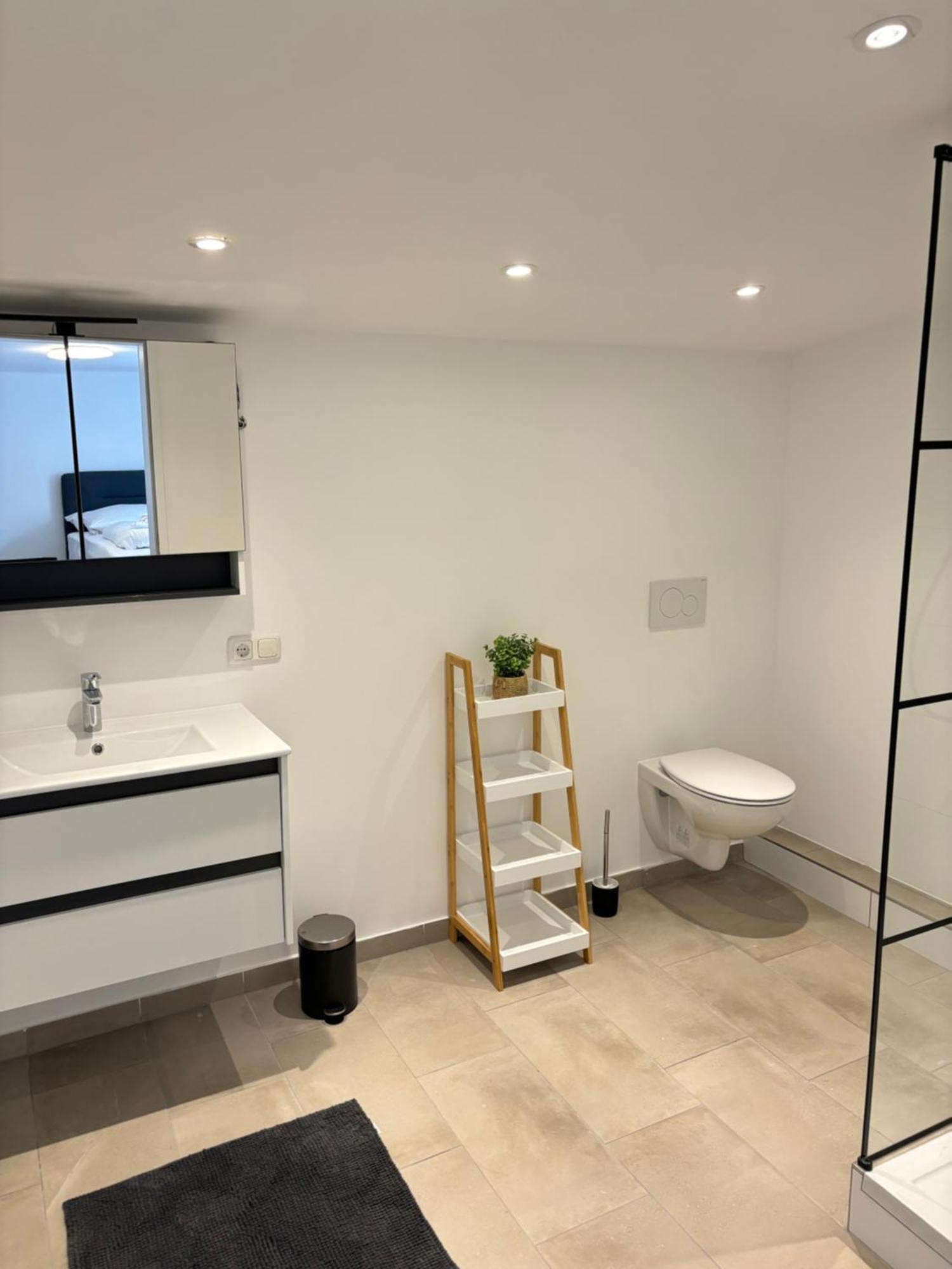 Zentrale Wohnung Gmunden Alte Baeckerei Bagian luar foto