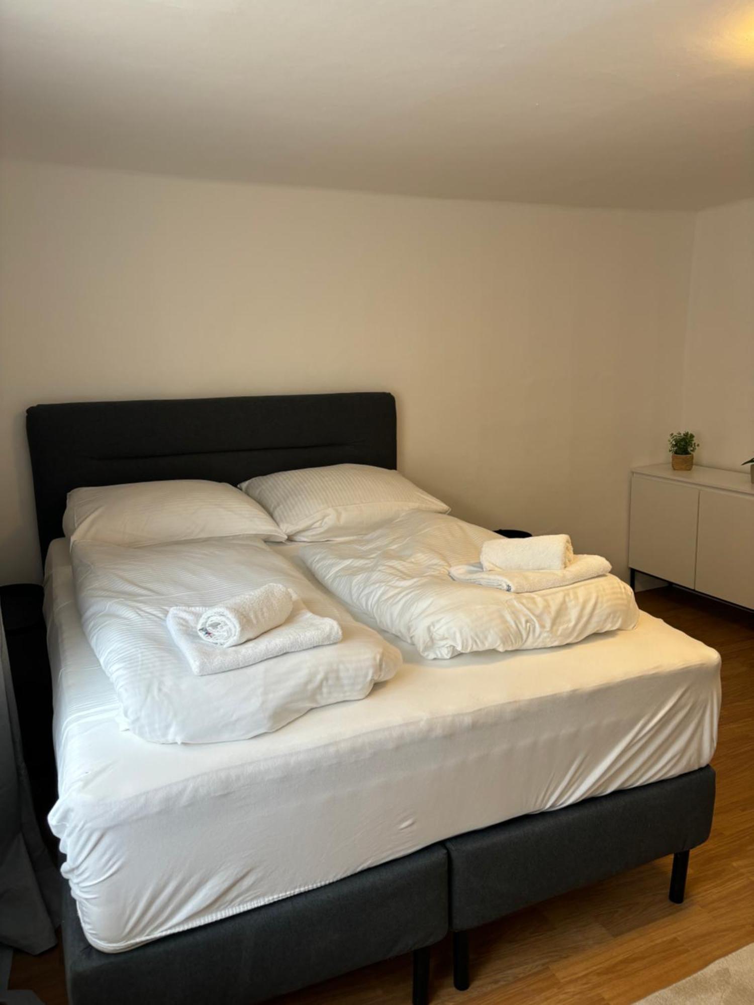 Zentrale Wohnung Gmunden Alte Baeckerei Bagian luar foto